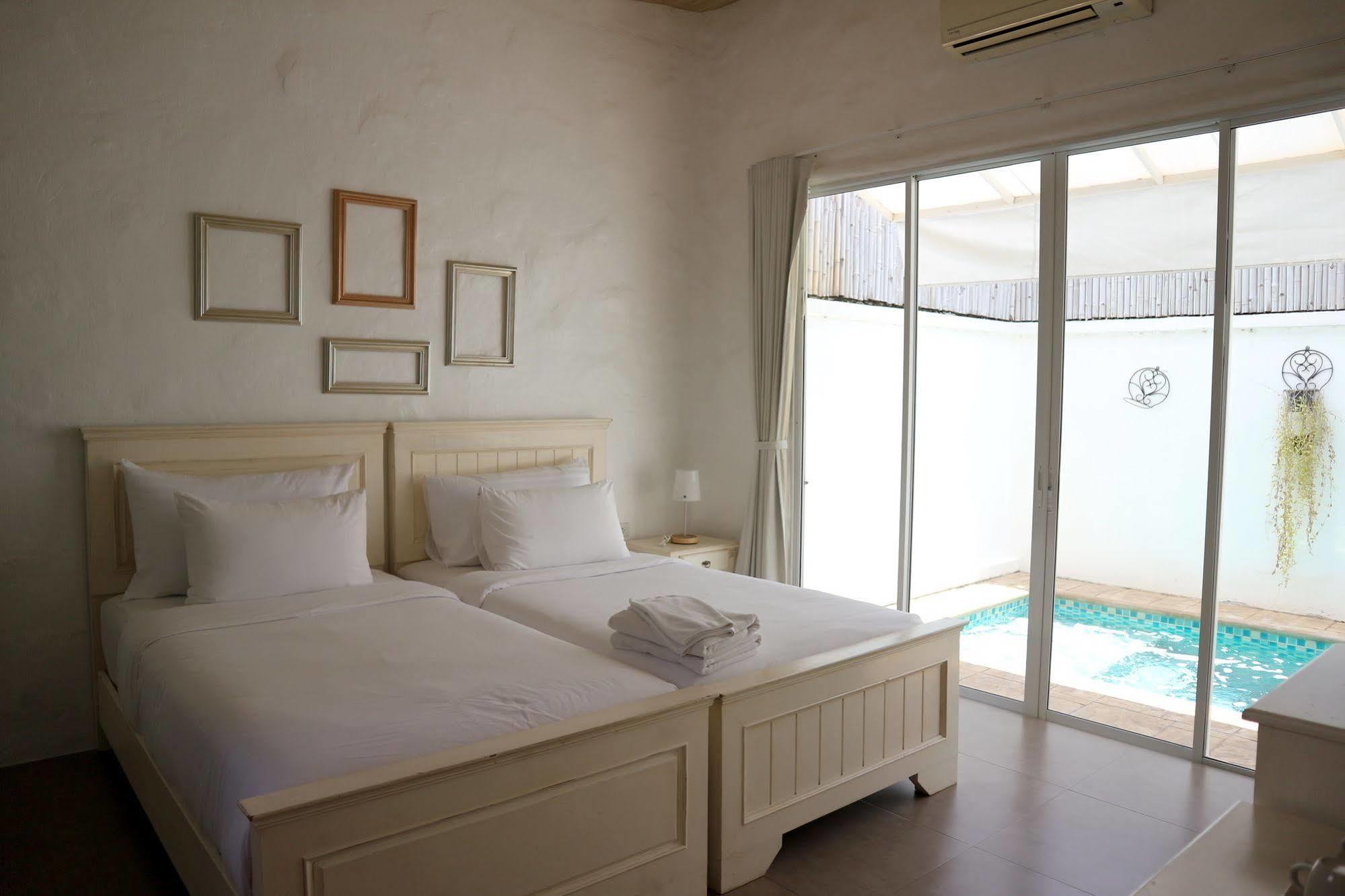 Costa Village Pool Villa Jomtien Beach Eksteriør billede